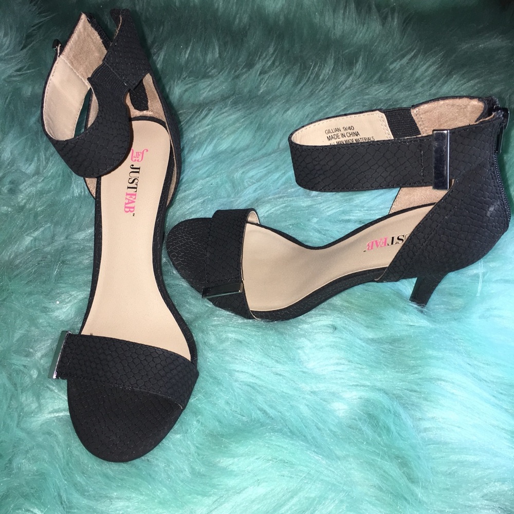 “Gillian” heels